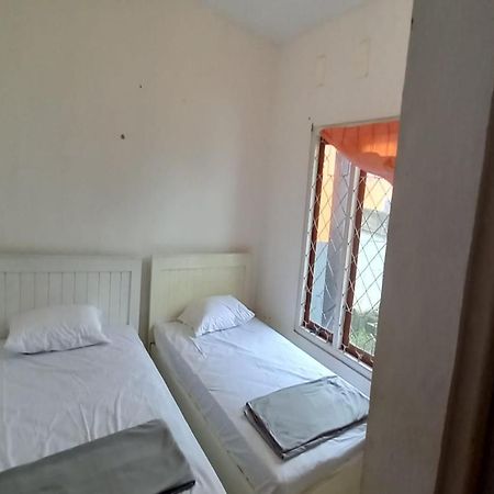 Oyo 90974 Homestay Golo Koe Sejahtera Labuan Bajo Kültér fotó