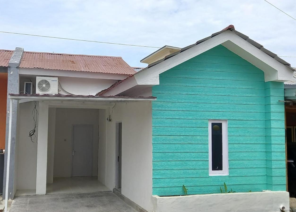 Oyo 90974 Homestay Golo Koe Sejahtera Labuan Bajo Kültér fotó