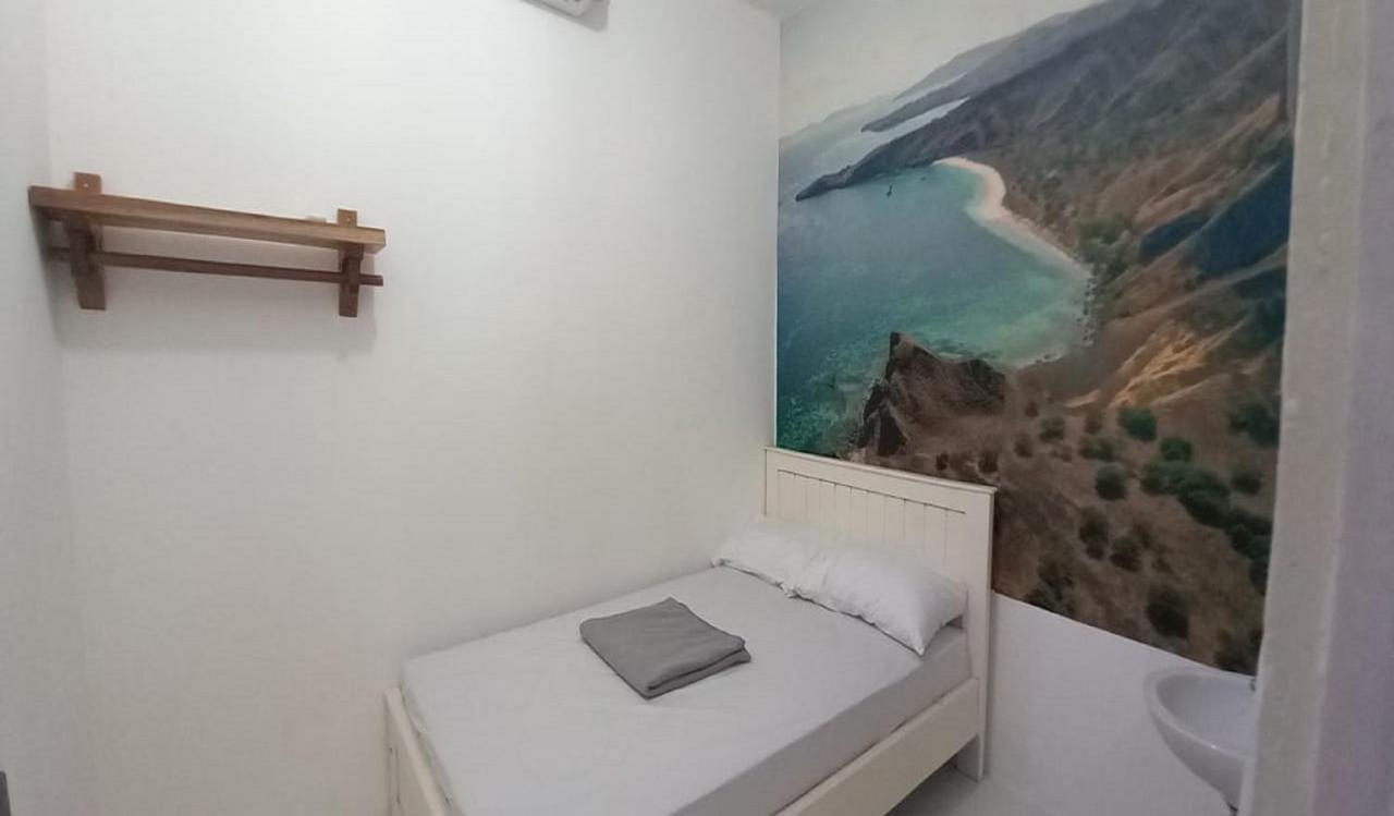 Oyo 90974 Homestay Golo Koe Sejahtera Labuan Bajo Kültér fotó