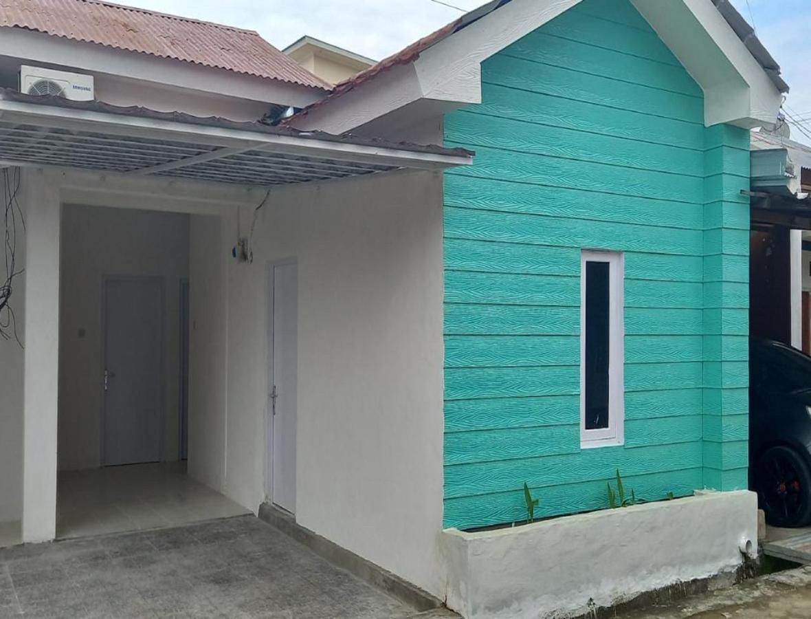 Oyo 90974 Homestay Golo Koe Sejahtera Labuan Bajo Kültér fotó