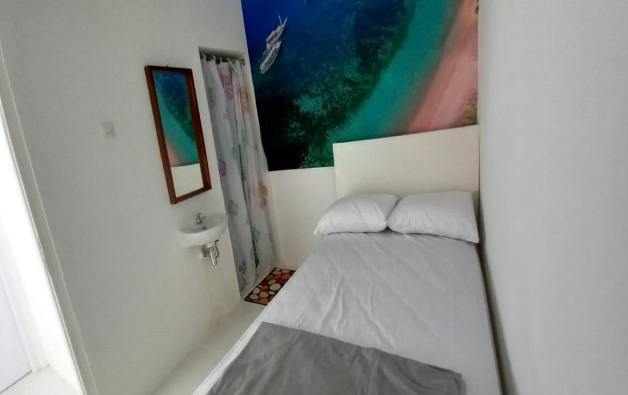 Oyo 90974 Homestay Golo Koe Sejahtera Labuan Bajo Kültér fotó
