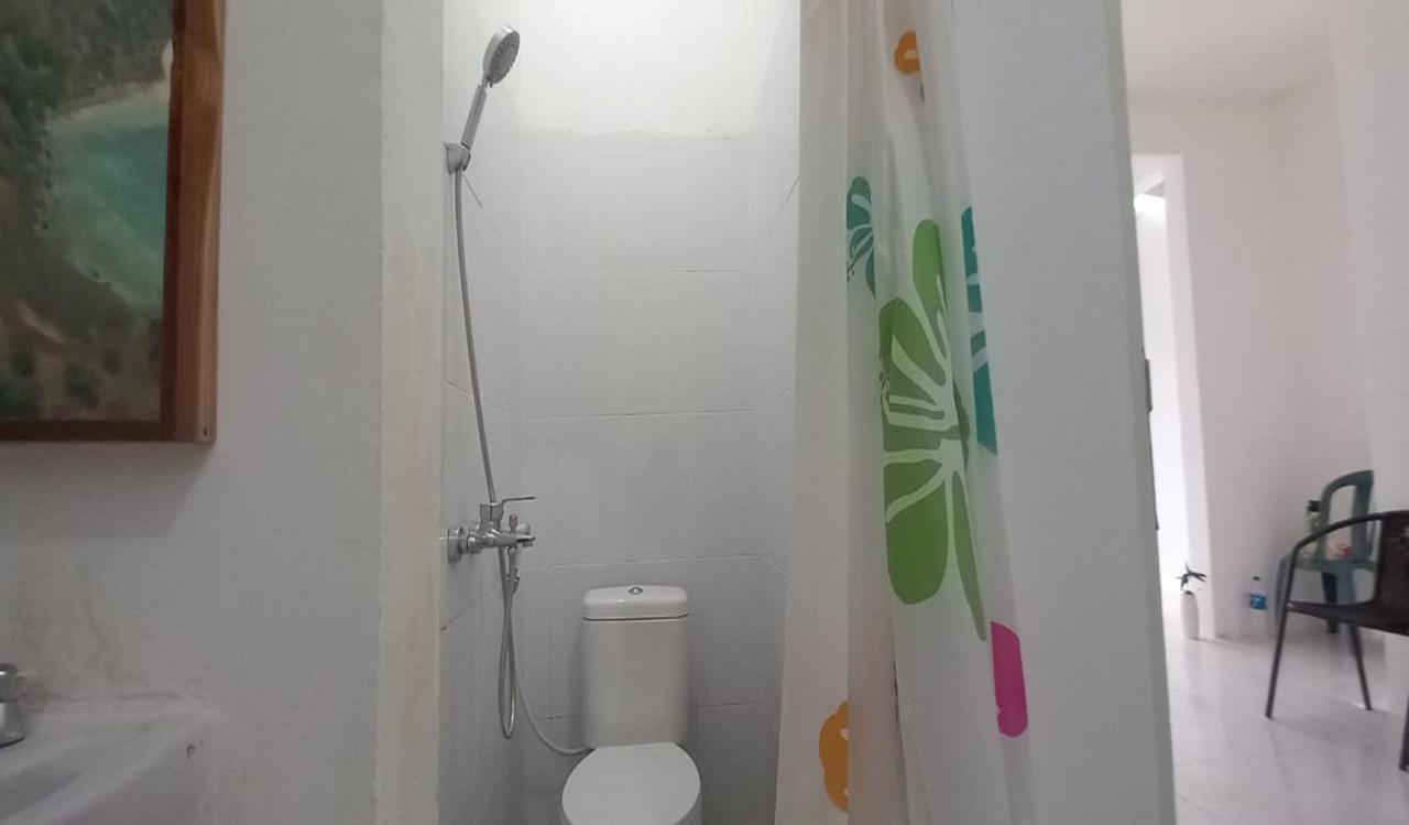 Oyo 90974 Homestay Golo Koe Sejahtera Labuan Bajo Kültér fotó