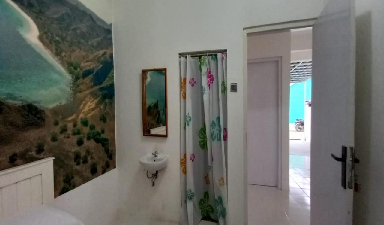 Oyo 90974 Homestay Golo Koe Sejahtera Labuan Bajo Kültér fotó