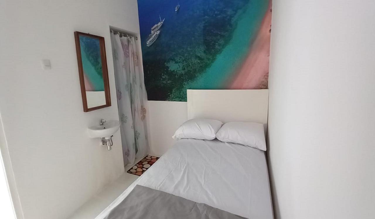Oyo 90974 Homestay Golo Koe Sejahtera Labuan Bajo Kültér fotó
