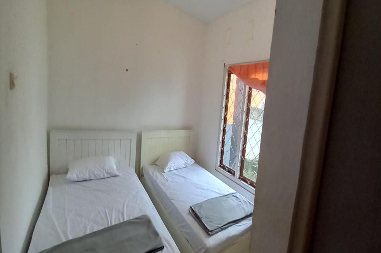 Oyo 90974 Homestay Golo Koe Sejahtera Labuan Bajo Kültér fotó